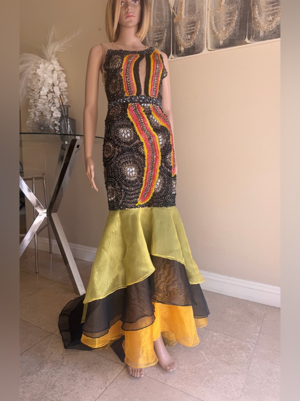 Dress Subcategory - Picture 3 of 8